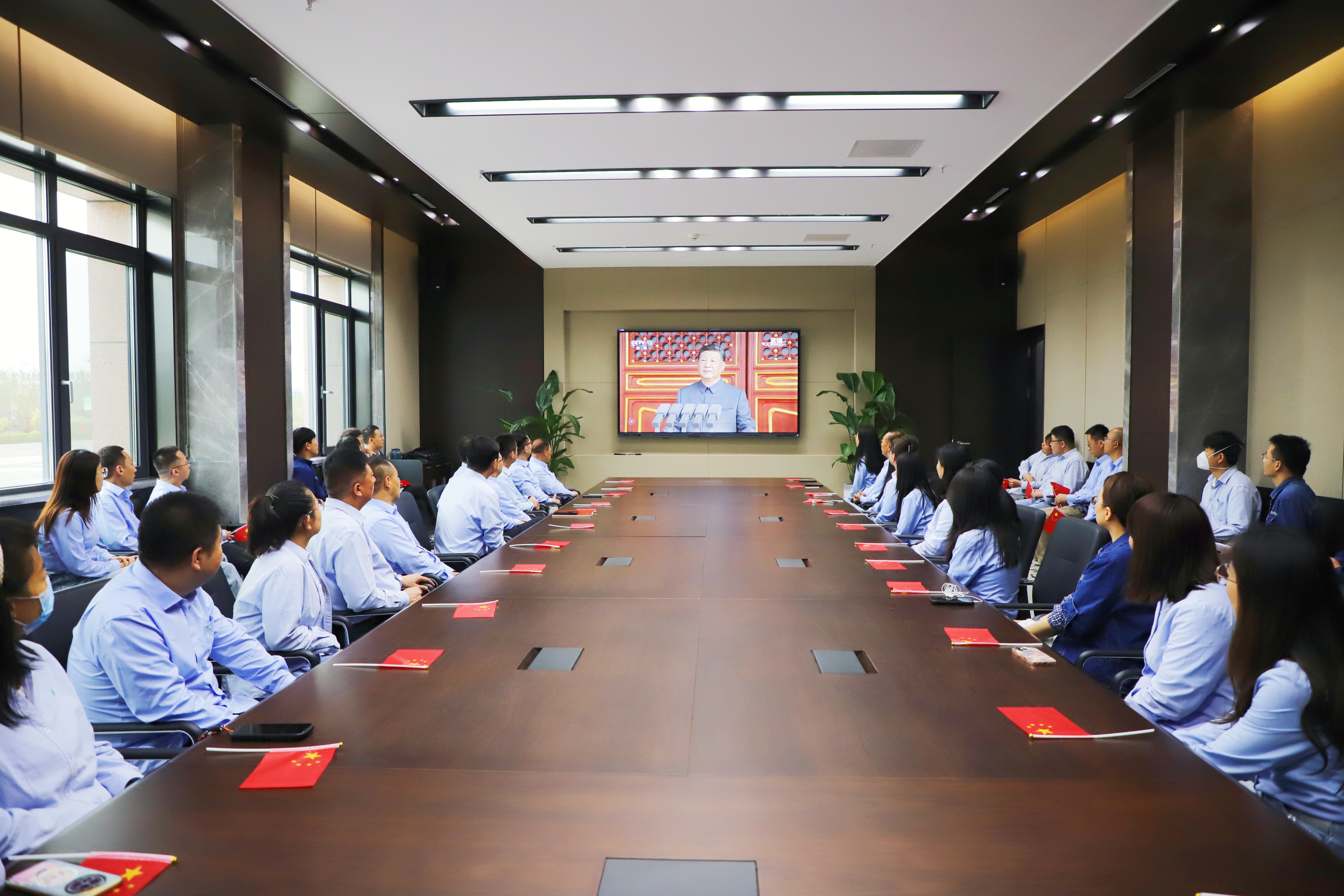 單晶硅，多晶硅